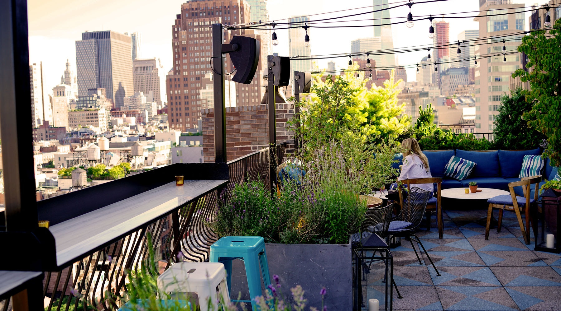 How To Turn a Bland Patio into a Luxurious Dining Space